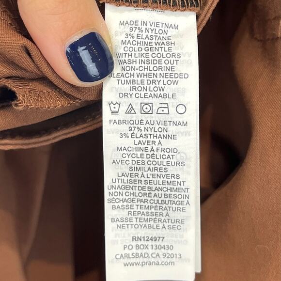 PRANA Halle Pants Zip Fly Roll Up Hike Travel Stretch Nylon Rust Brown 12 SHORT - Picture 10 of 12